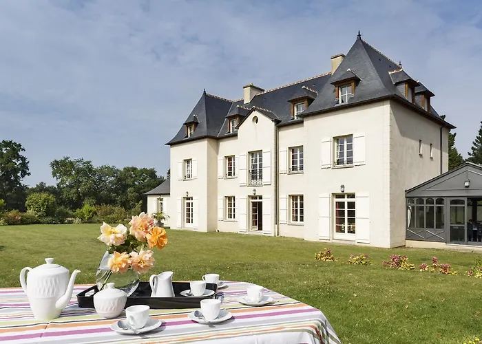 Saint Malo, Malouiniere Le Pre Du Vau Garni