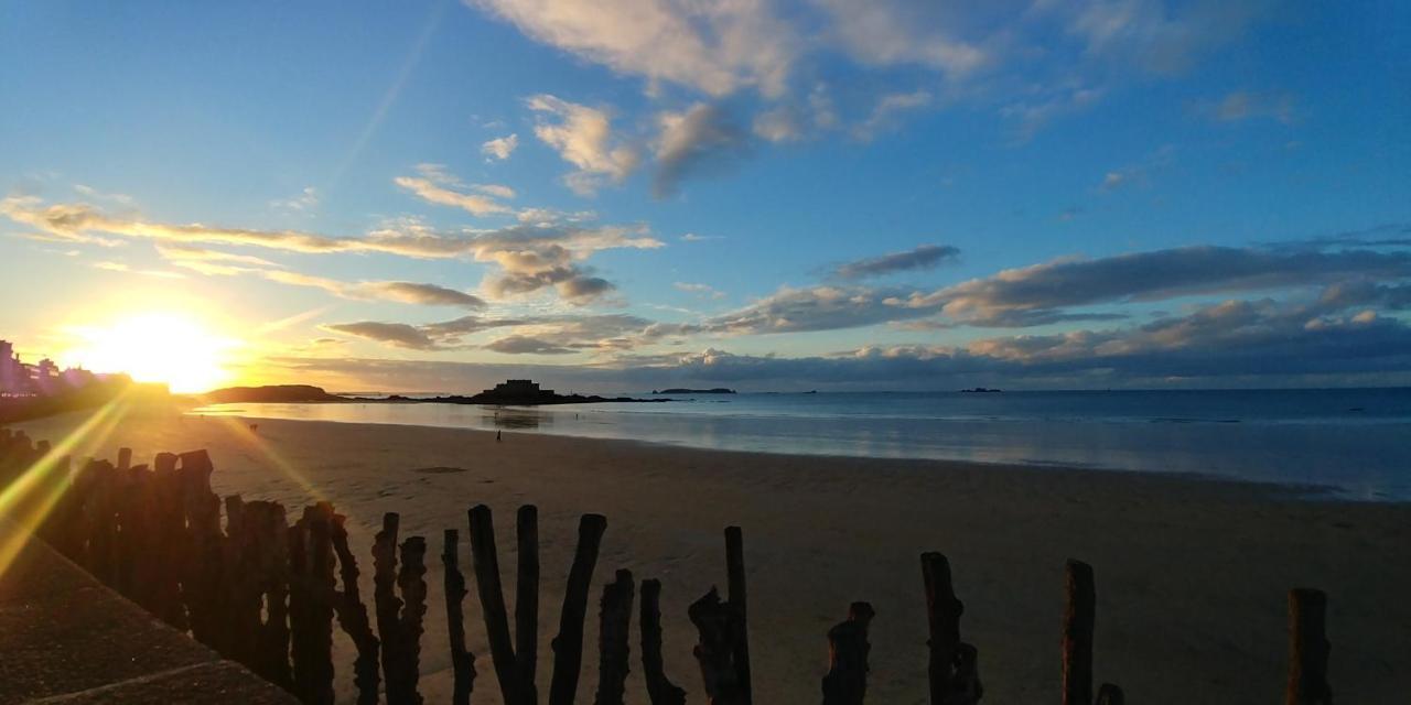 Malo, Malouiniere Le Pre Du Vau Garni Holiday home Saint-Malo
